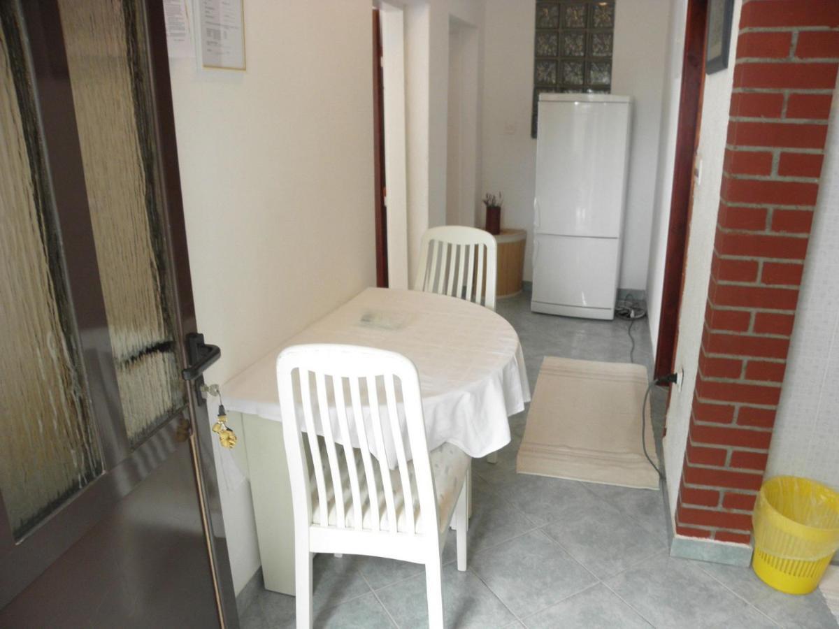 Apartments Neda - 5 M From Sea Lukovo Šugarje Εξωτερικό φωτογραφία